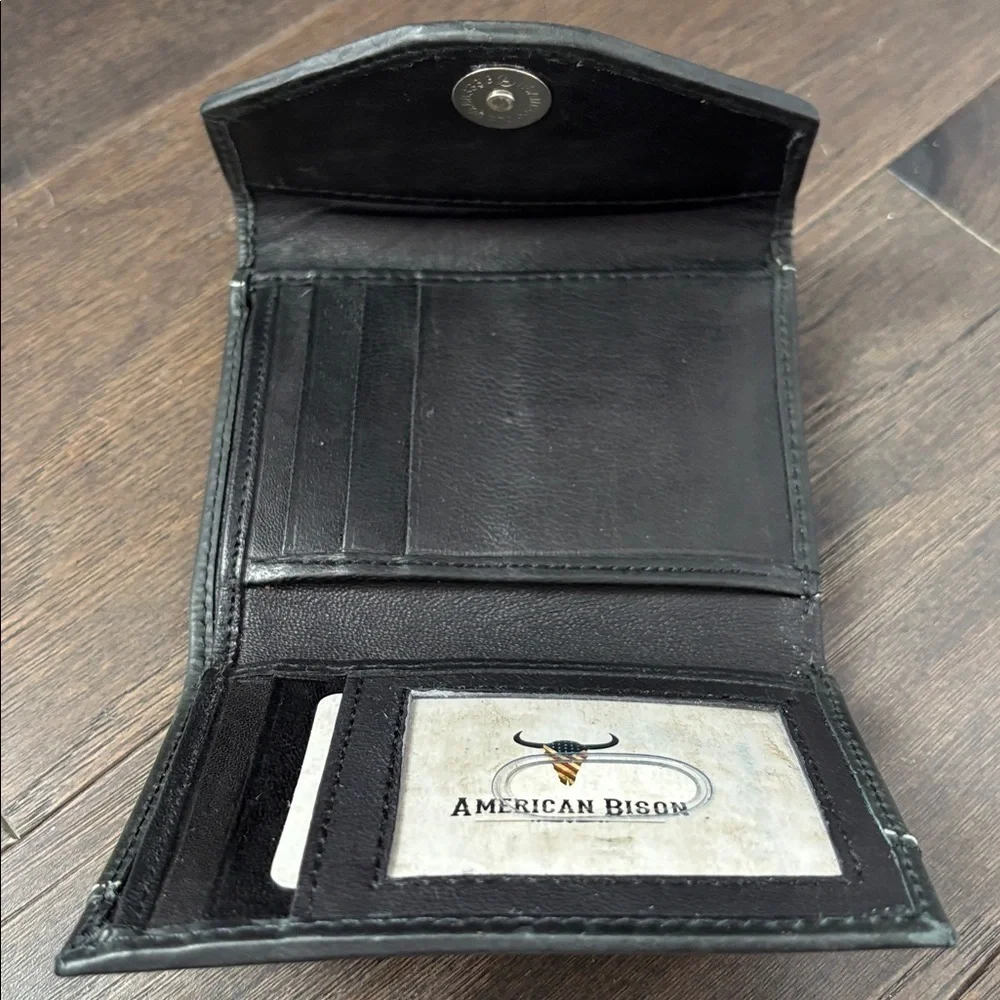 American Bison Hair on Hide,Genuine Leather,5 card,1 ID,bill,zip coin,,snap top